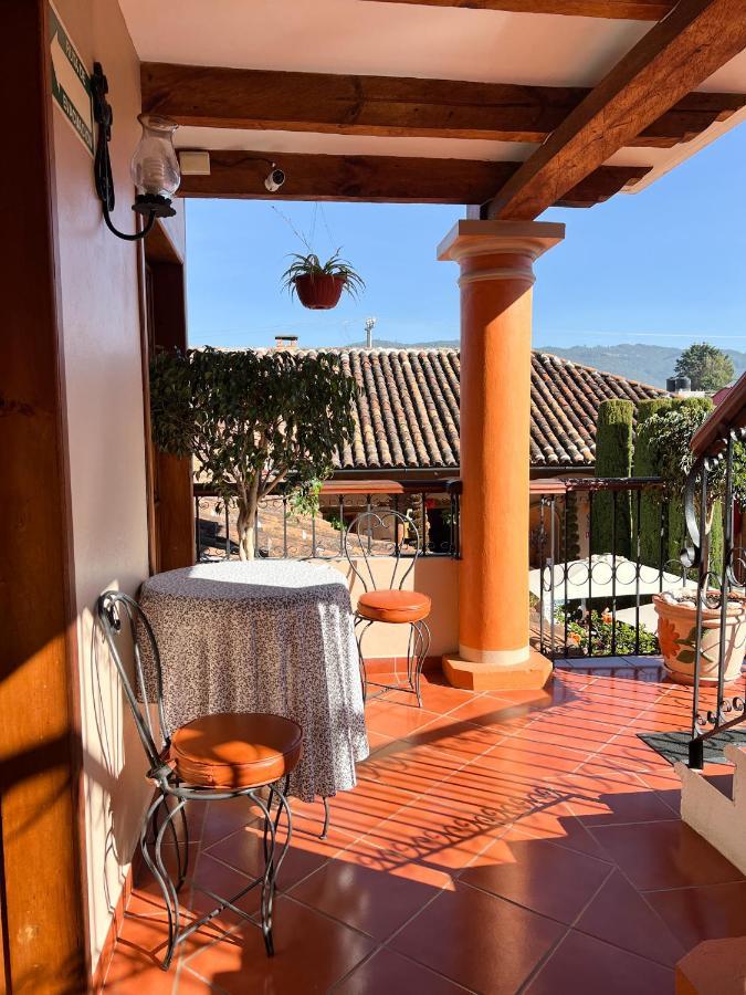 Hotel La Casa De Mama San Cristobal de las Casas Exterior photo